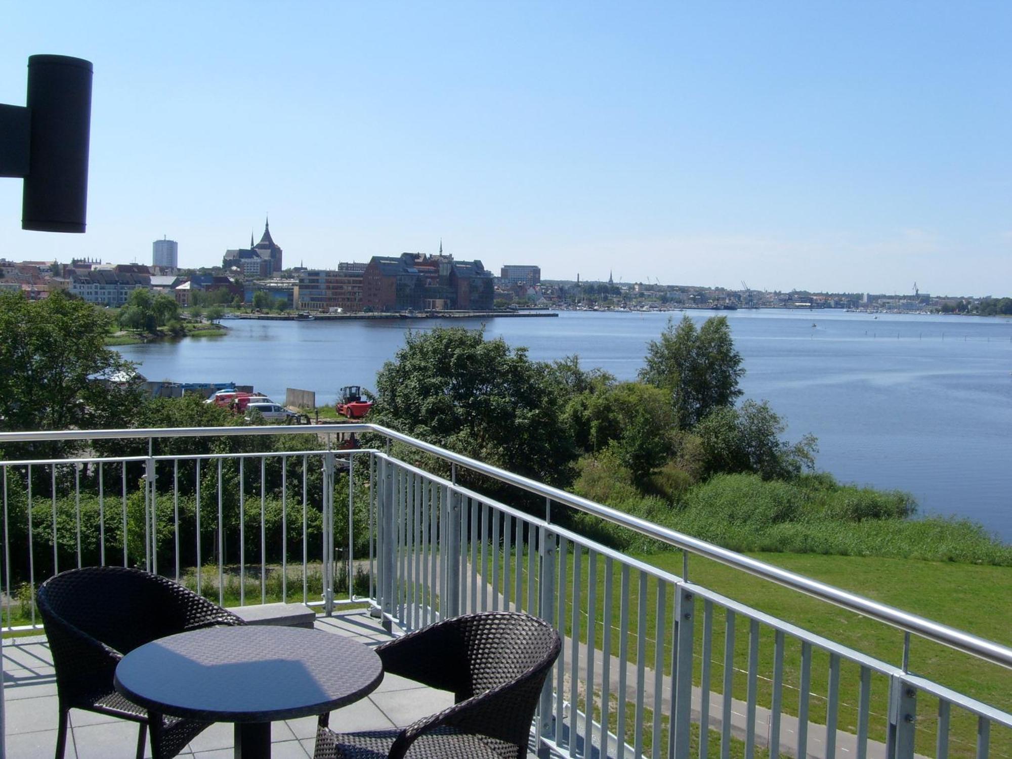 Hotel Warnow Rostock Dış mekan fotoğraf