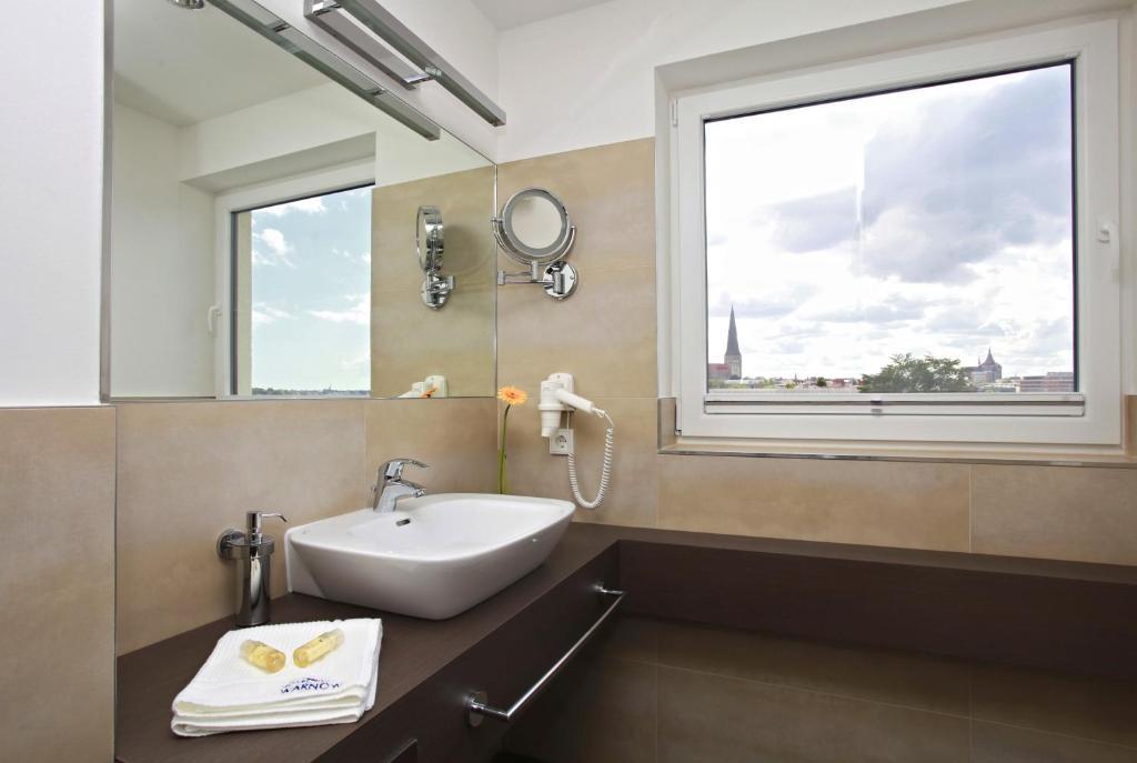 Hotel Warnow Rostock Oda fotoğraf