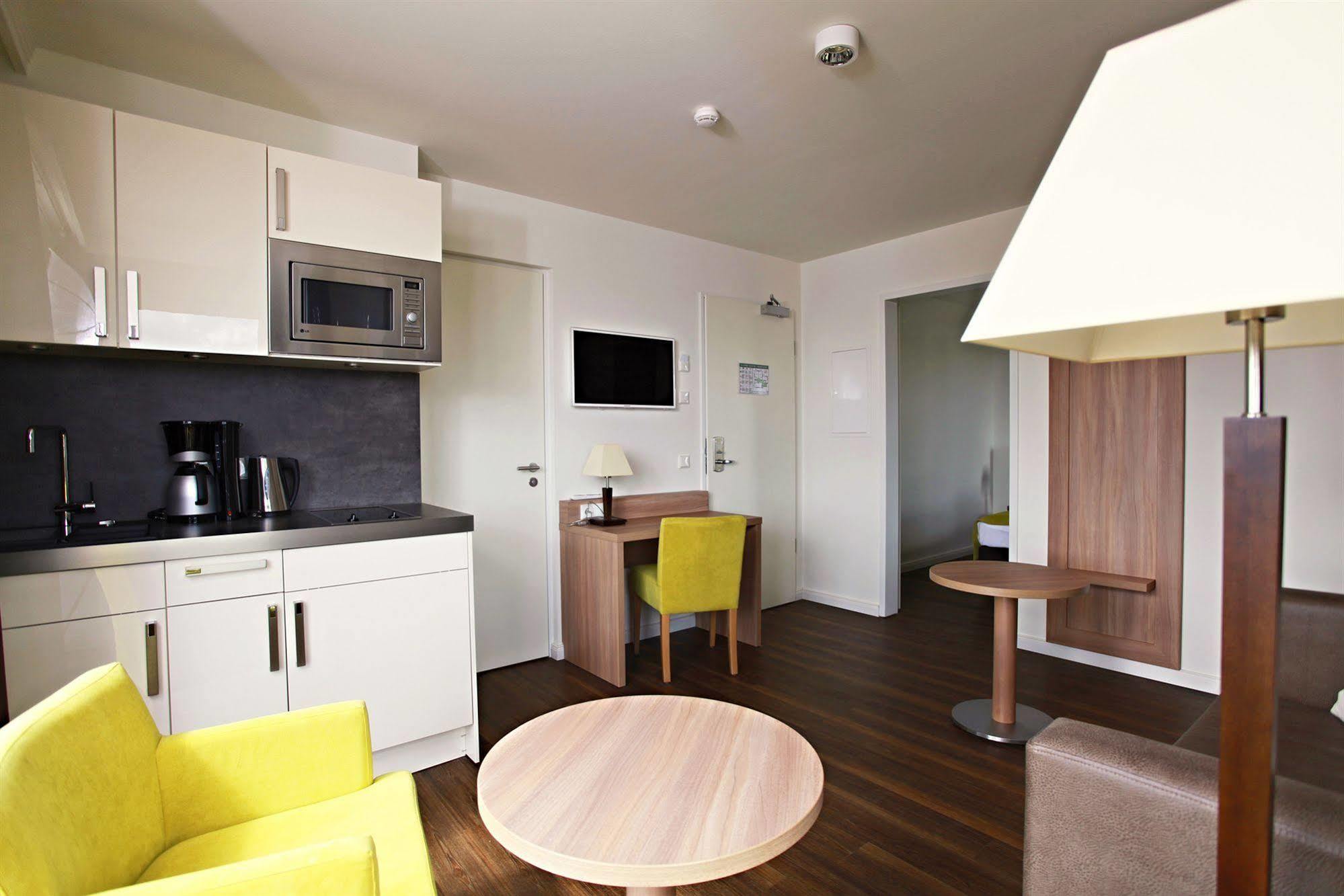 Hotel Warnow Rostock Dış mekan fotoğraf