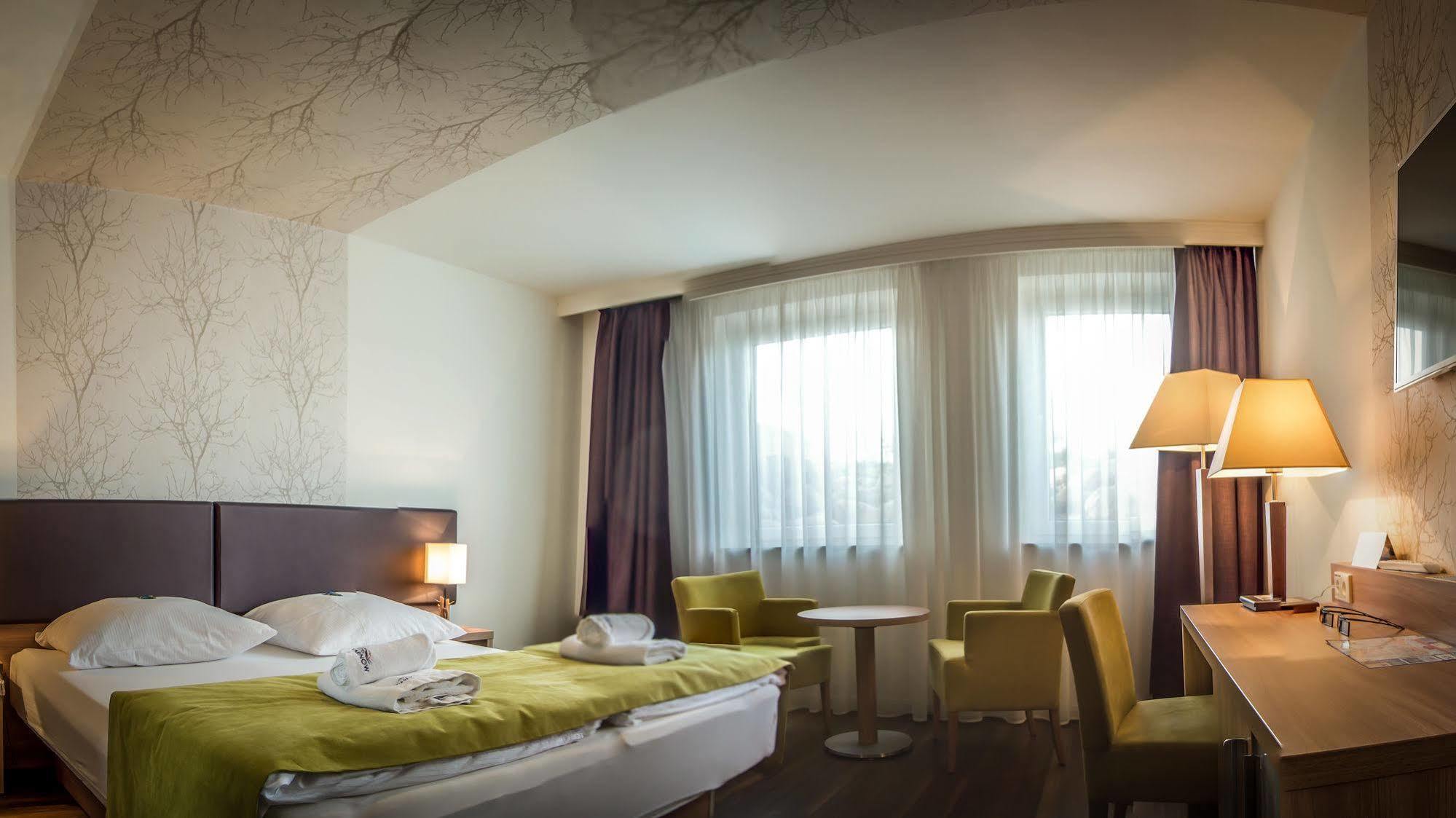 Hotel Warnow Rostock Dış mekan fotoğraf